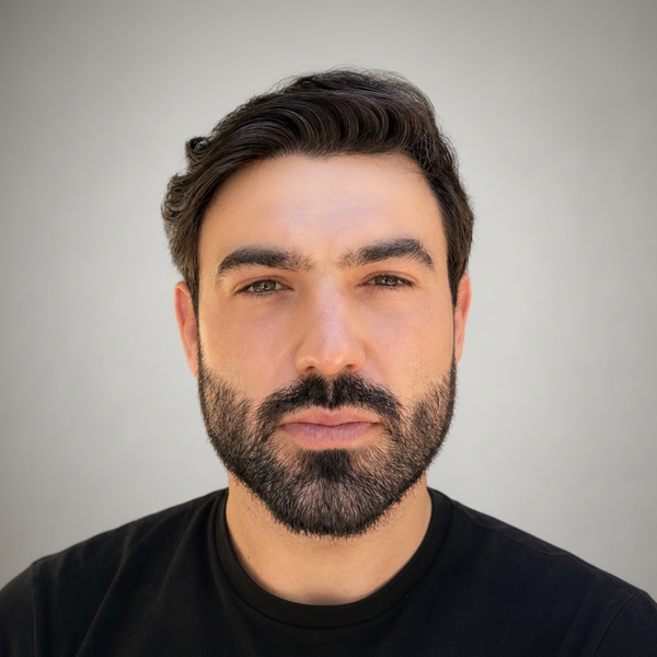 Portrait of Felipe Ditzel, co-founder of B.E.N. Nutrition